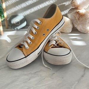 Mustard Shoopen Low-top